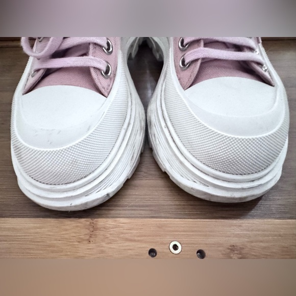 Alexander Mcqueen Tread Slick Pink White sneakers 37
